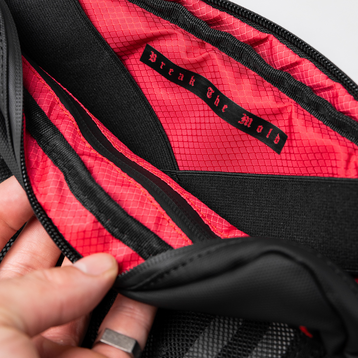 URBAN_PACK / RED